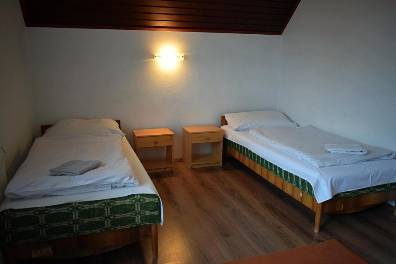 Ket Diofa Vendeghaz Hotell Felsőtárkány Eksteriør bilde